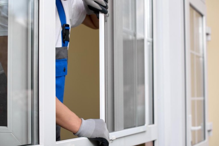 Dépannage de vitrage à Bischwiller : service gratuit à domicile